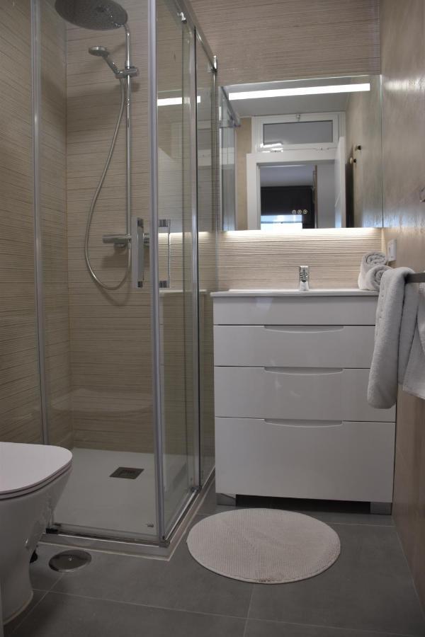 Port And -parking- Appartement *